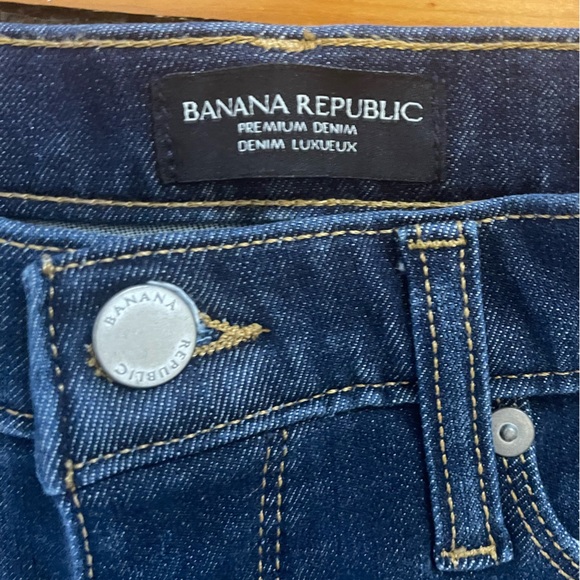 Banana Republic jeans with frayed ankles - Picture 7 of 9